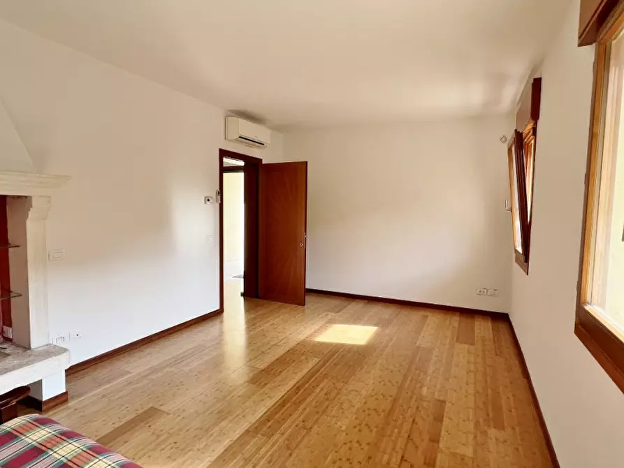 Immagine 26 di Casa indipendente in vendita  in Via Pizzardi a Vicenza