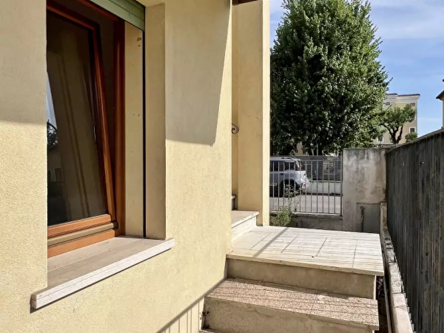 Immagine 34 di Casa indipendente in vendita  in Via Pizzardi a Vicenza