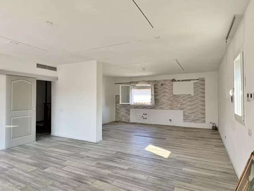 Immagine 2 di Appartamento in vendita  in VIALE ANCONETTA a Vicenza