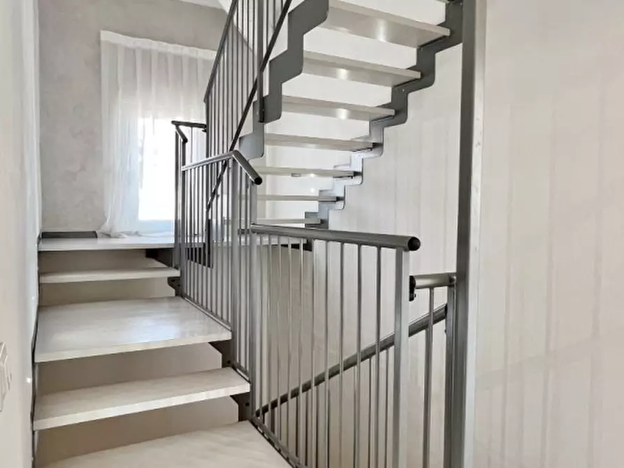 Immagine 8 di Appartamento in vendita  in VIALE ANCONETTA a Vicenza