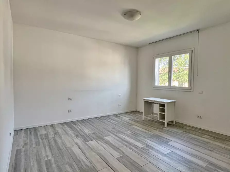 Immagine 9 di Appartamento in vendita  in VIALE ANCONETTA a Vicenza