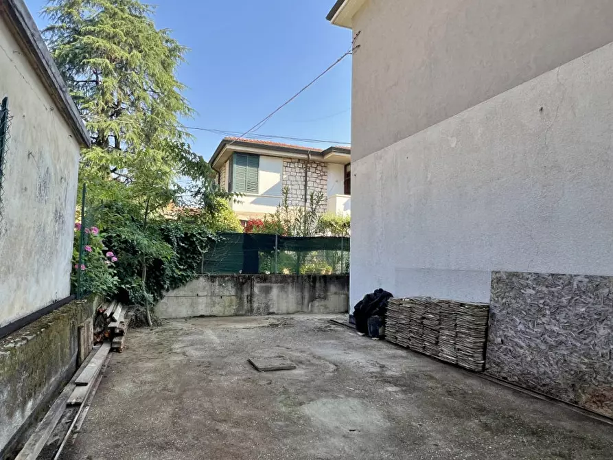 Immagine 28 di Appartamento in vendita  in VIALE ANCONETTA a Vicenza