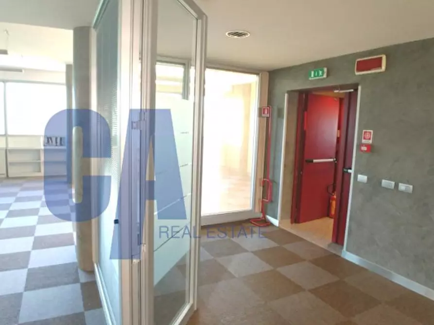 Immagine 7 di Ufficio in affitto  in VIA MIRAMARE a Milano