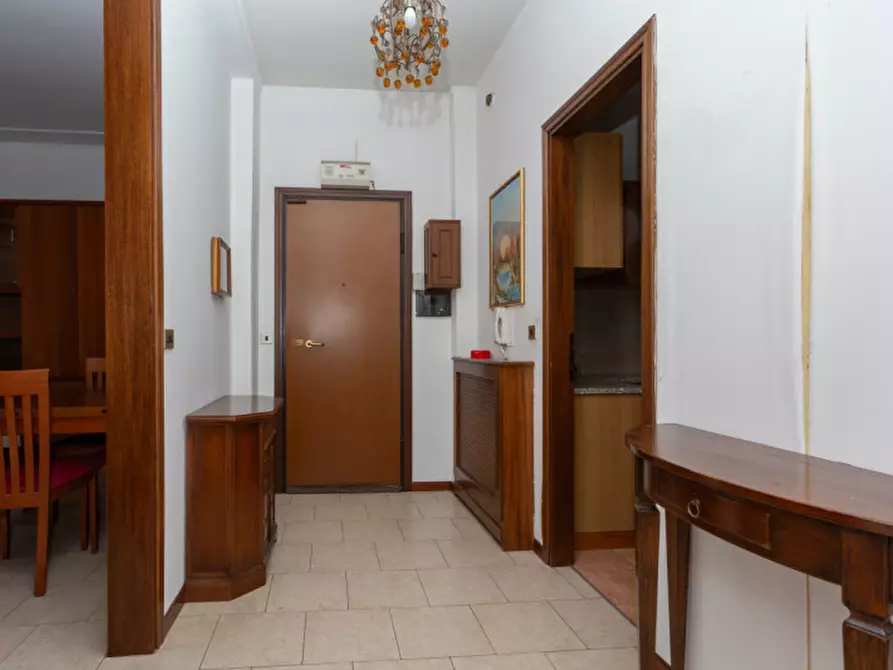 Immagine 4 di Appartamento in vendita  in Via Puccini  8 a Rho