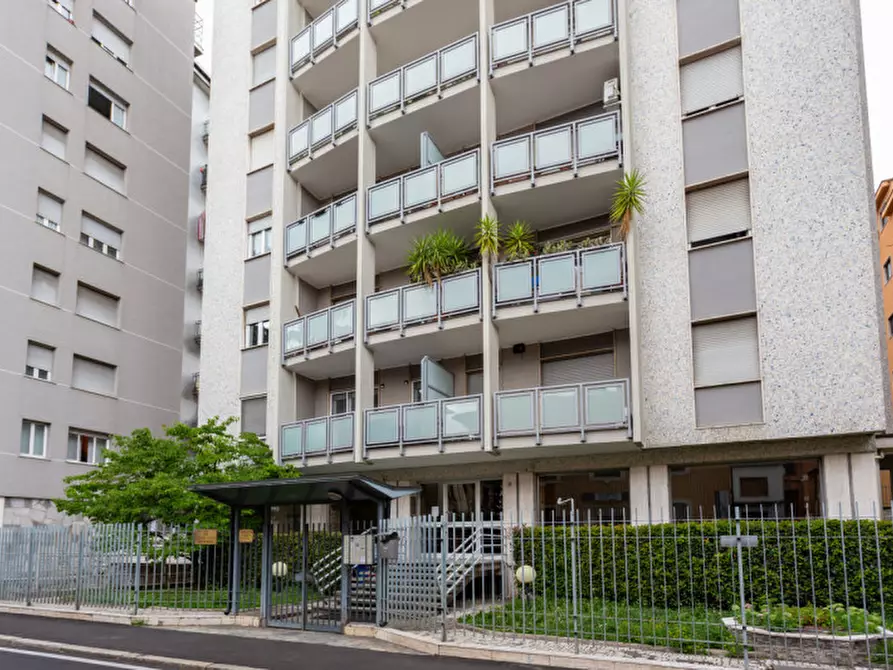 Immagine 48 di Appartamento in vendita  in Via Puccini  8 a Rho