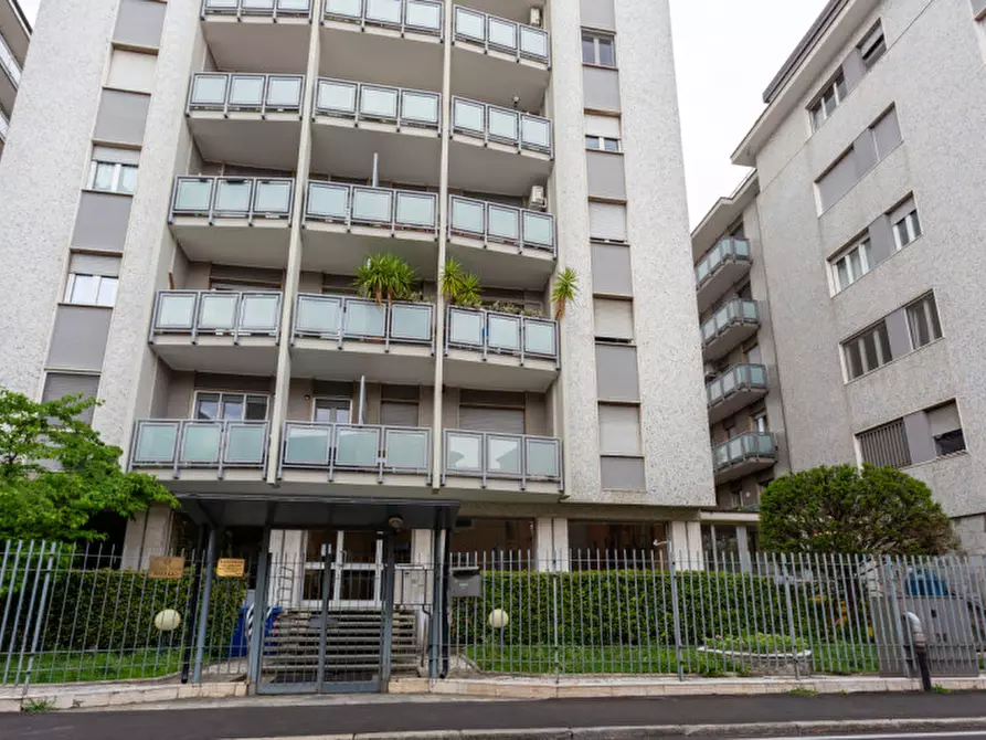 Immagine 52 di Appartamento in vendita  in Via Puccini  8 a Rho