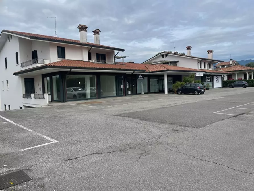 Immagine 2 di Attività commerciale in vendita  in VIA CASTELLANA a Altivole