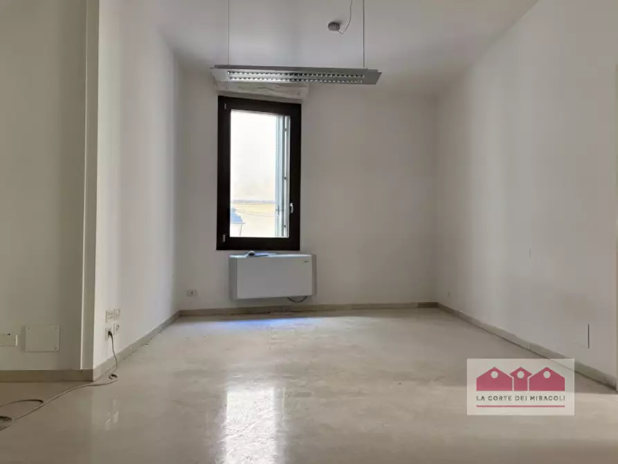 Immagine 7 di Ufficio in affitto  in Contrà frasche del gambero a Vicenza