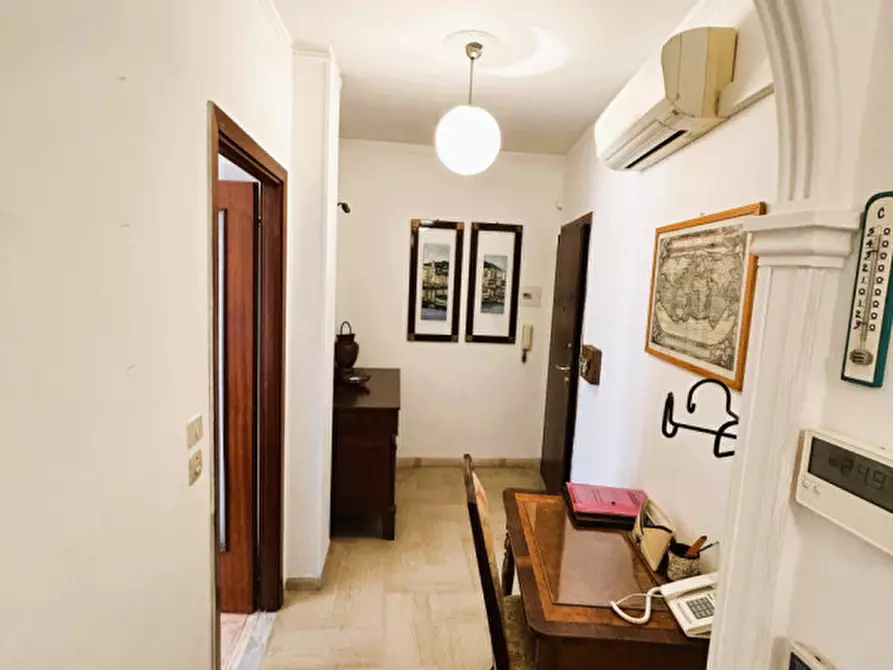 Immagine 6 di Appartamento in vendita  in Via della Repubblica a Camogli