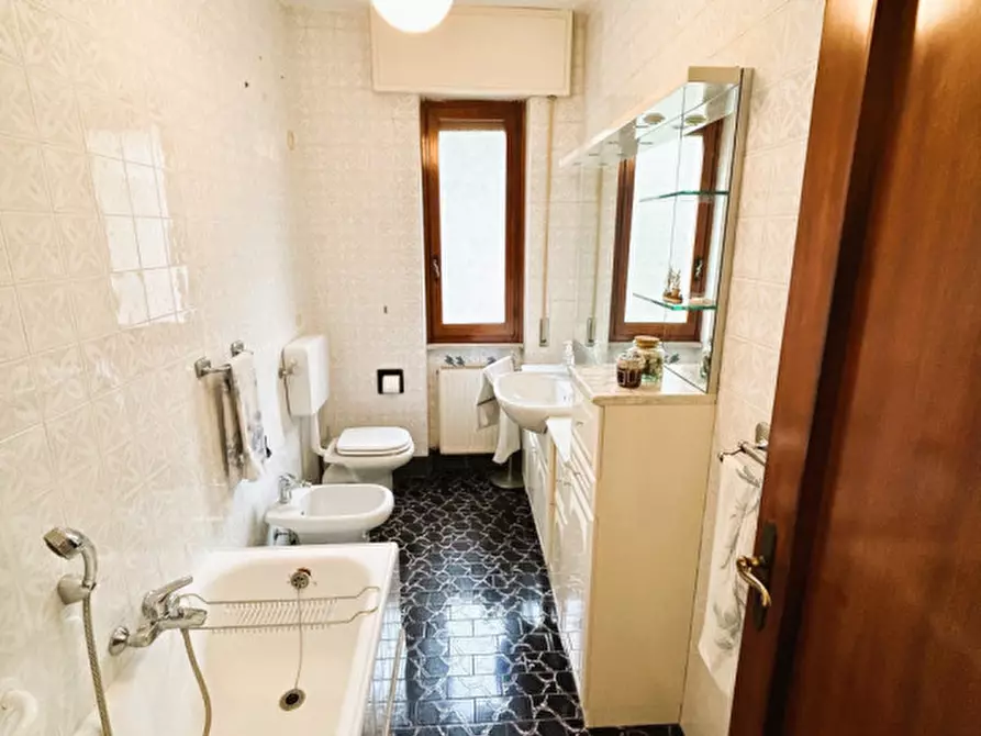 Immagine 12 di Appartamento in vendita  in Via della Repubblica a Camogli
