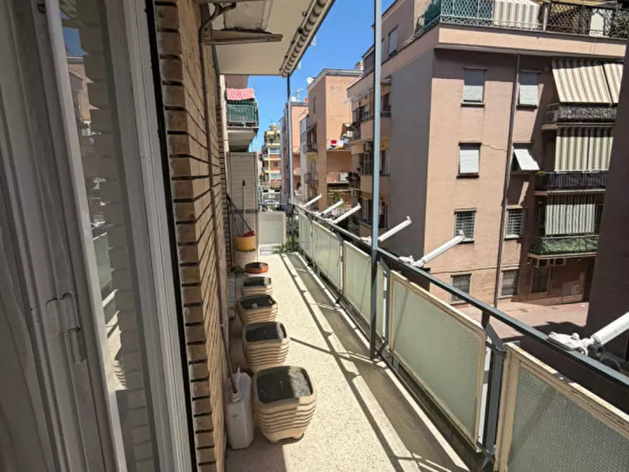 Immagine 12 di Appartamento in affitto  in Via dei Frassini a Roma