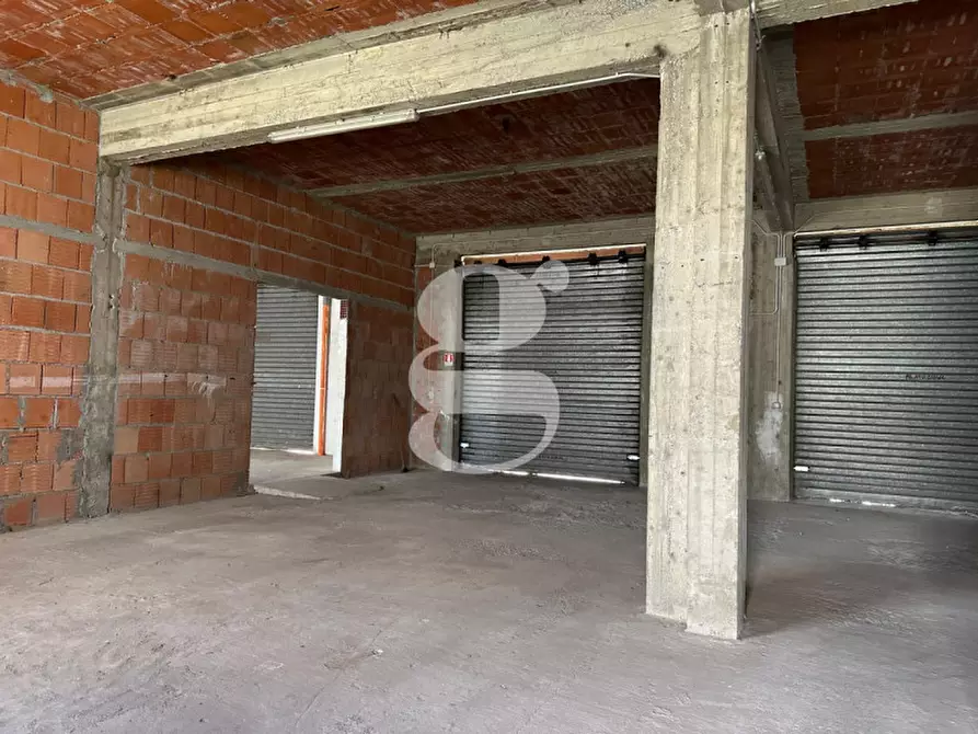 Immagine 11 di Attività commerciale in vendita  in Via Filippo Turati a Pace Del Mela