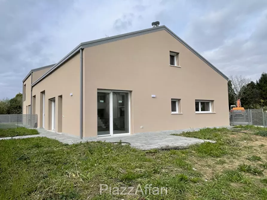 Immagine 34 di Casa bifamiliare in vendita  in Via Rovine a Campolongo Maggiore