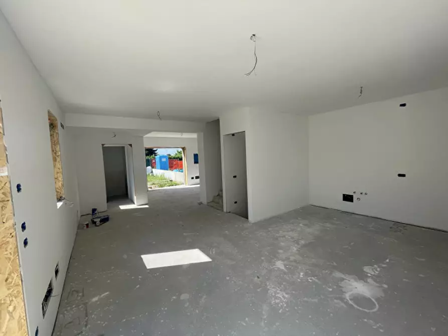 Immagine 6 di Villetta a schiera in vendita  in Via Galileo Galilei a Asolo