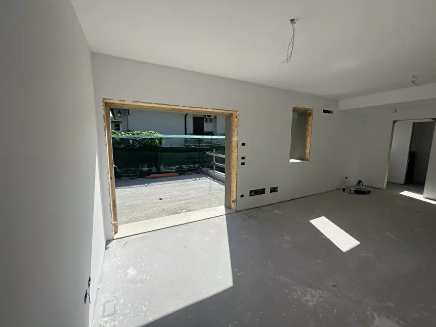 Immagine 8 di Villetta a schiera in vendita  in Via Galileo Galilei a Asolo