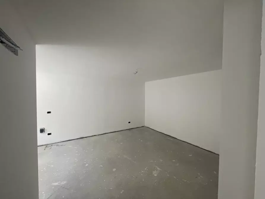 Immagine 18 di Villetta a schiera in vendita  in Via Galileo Galilei a Asolo