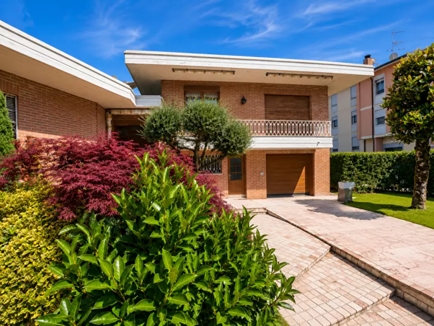Immagine 3 di Casa indipendente in vendita  in Via Alessandro Volta 3 a Campo San Martino