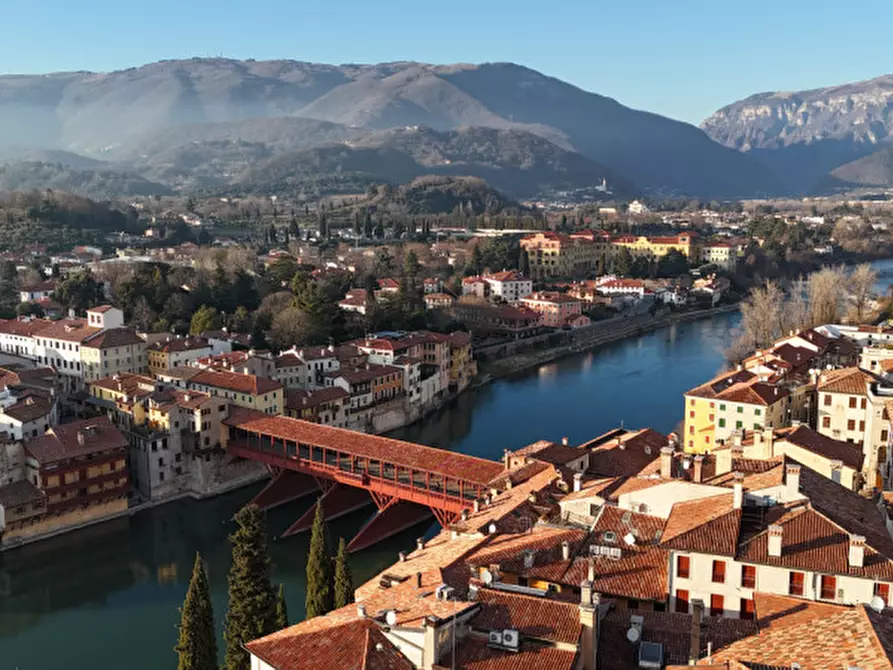 Immagine 7 di Appartamento in vendita  in Via Bernucci a Bassano Del Grappa