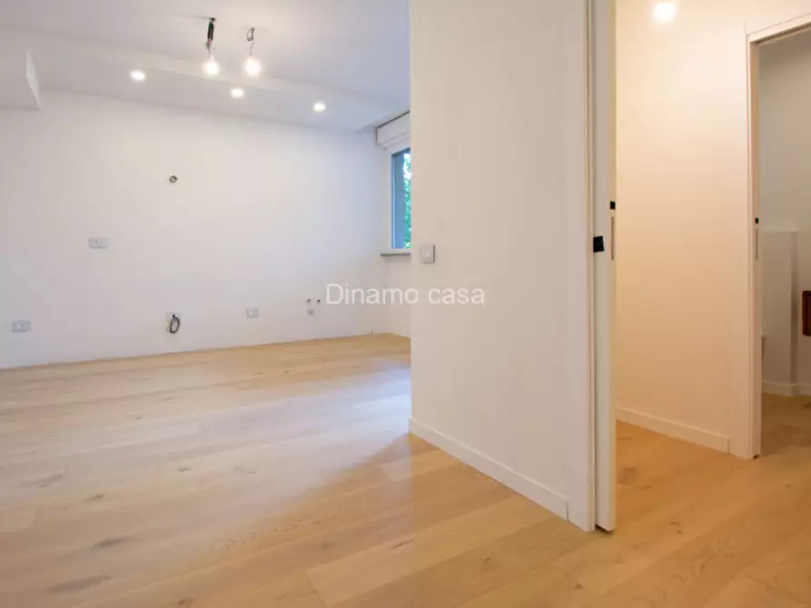 Immagine 4 di Appartamento in vendita  a Prato