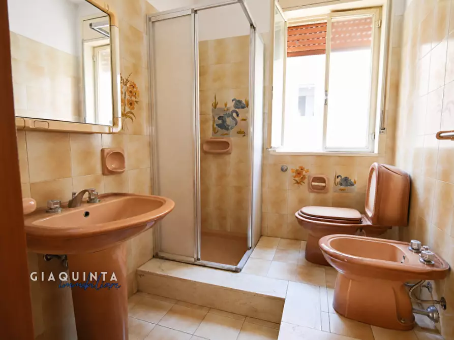 Immagine 6 di Casa indipendente in vendita  in Via Ventisette Novembre n. 20 a Palagonia