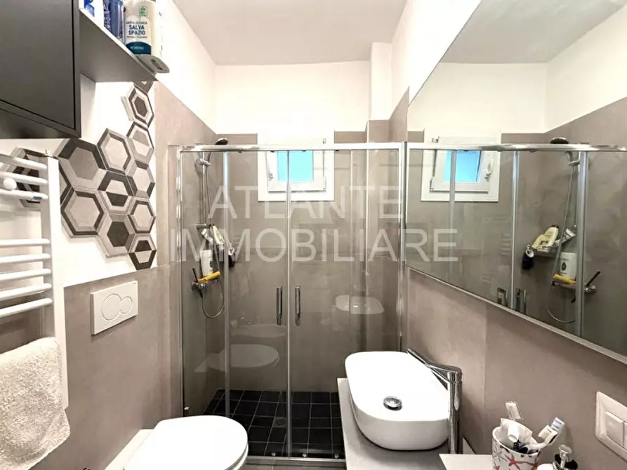 Immagine 12 di Appartamento in vendita  in Viale Montebianco a Riccione