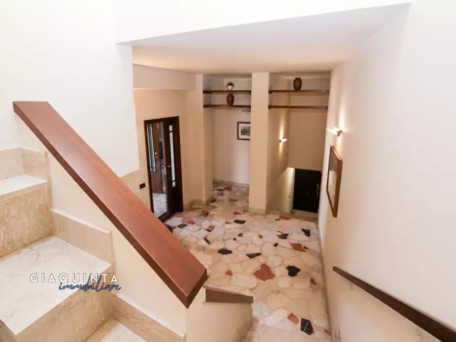 Immagine 15 di Casa indipendente in vendita  in Via Guglielmo Marconi n. 22 a Palagonia