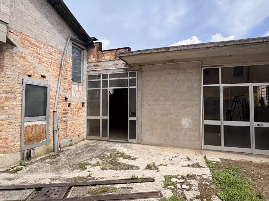 Immagine 2 di Laboratorio in vendita  in Via Padova a Pianiga