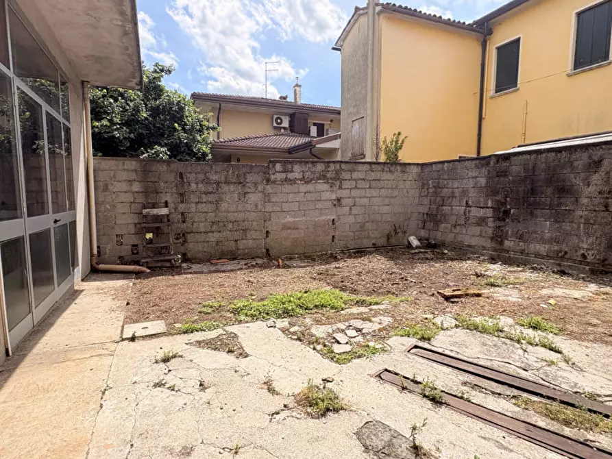 Immagine 4 di Laboratorio in vendita  in Via Padova a Pianiga