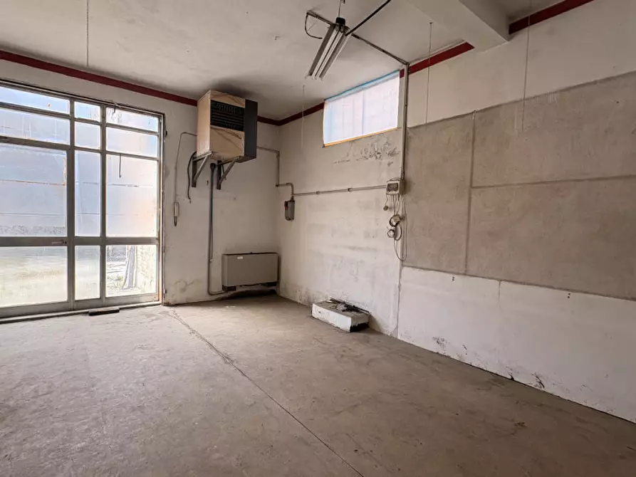 Immagine 13 di Laboratorio in vendita  in Via Padova a Pianiga