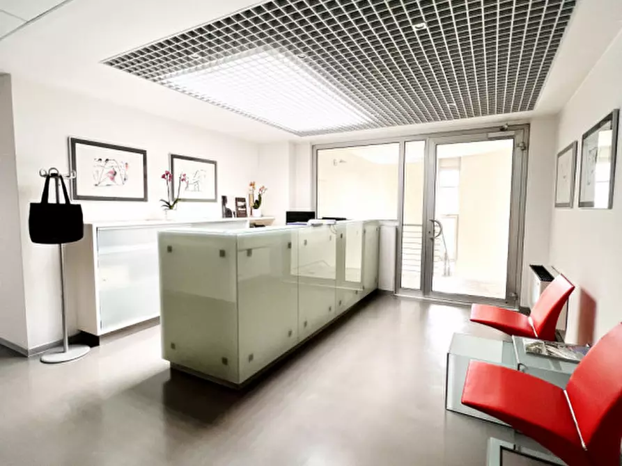 Immagine 3 di Ufficio in vendita  in Via Antonio Pranzelores a Trento