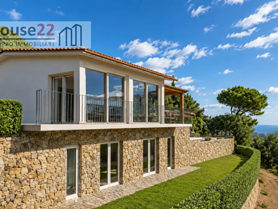 Immagine 3 di Villa in vendita  a Capoliveri
