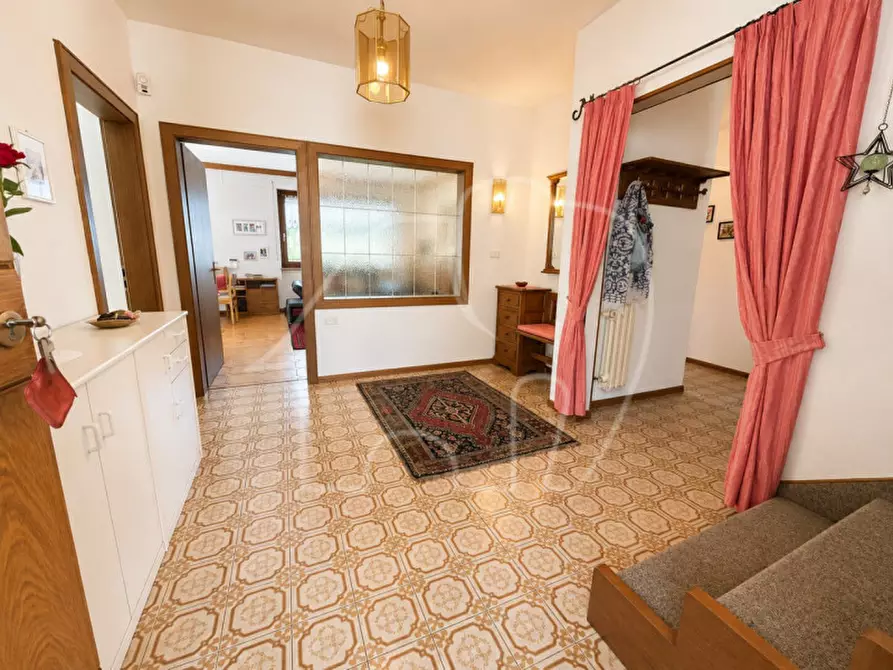 Immagine 15 di Casa indipendente in vendita  in Neumarktner Straße - Via Egna a Montagna .Montan.