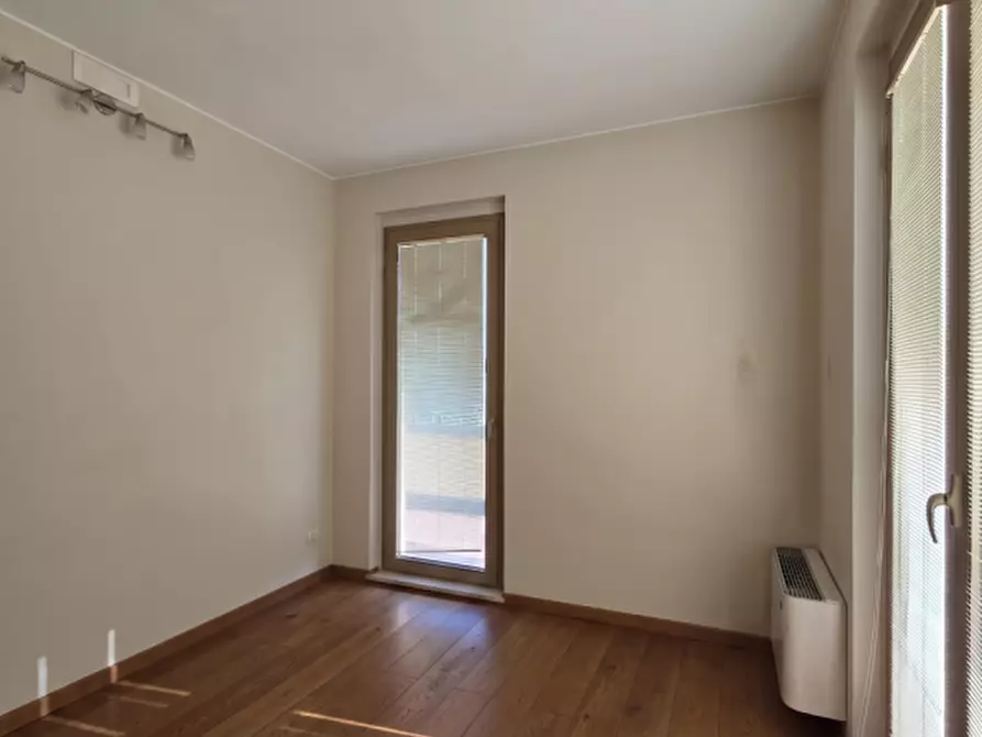 Immagine 5 di Ufficio in vendita  in Via Alcide de Gasperi a Sant'ambrogio Di Valpolicella