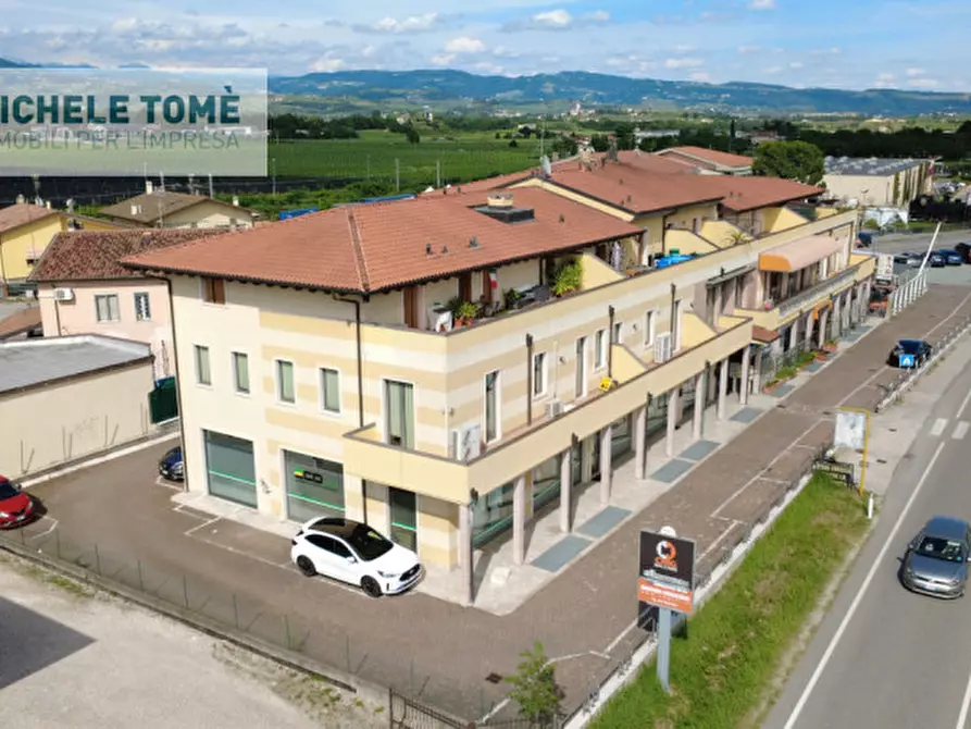 Immagine 7 di Ufficio in vendita  in Via Alcide de Gasperi a Sant'ambrogio Di Valpolicella