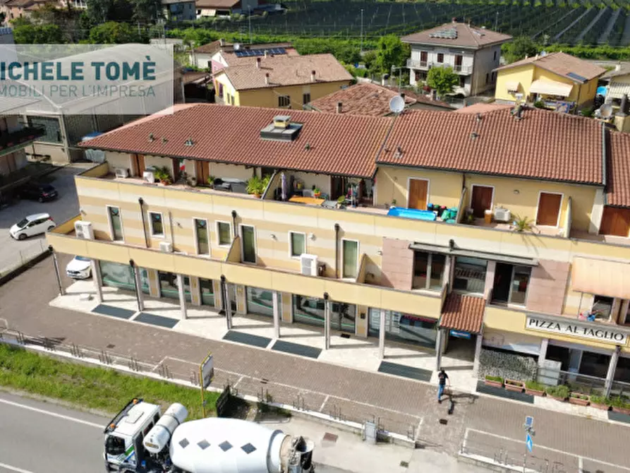 Immagine 11 di Ufficio in vendita  in Via Alcide de Gasperi a Sant'ambrogio Di Valpolicella
