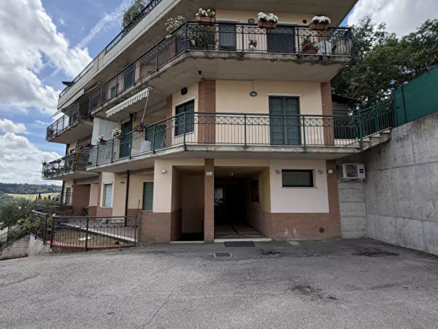 Immagine 2 di Appartamento in vendita  a Perugia