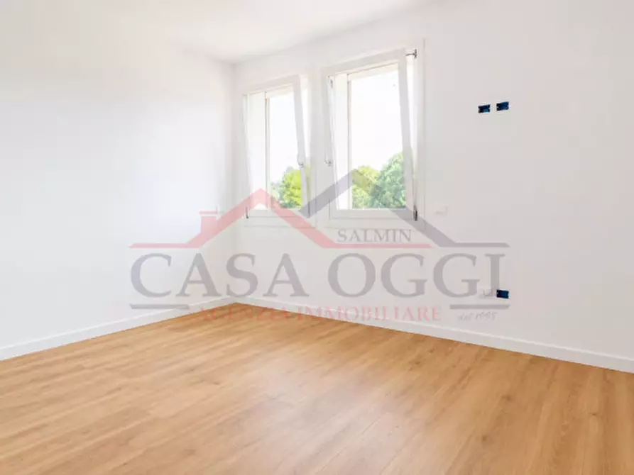 Immagine 2 di Appartamento in vendita  in Via Roma a Rovolon