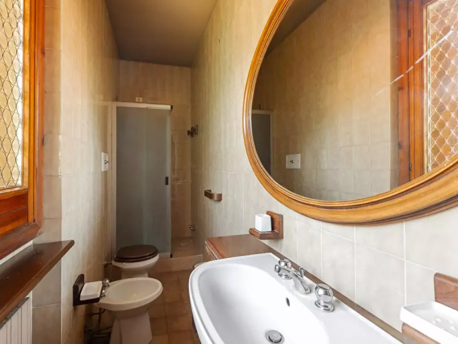 Immagine 18 di Villa in vendita  in Via Luciano Manara 46 a Lesmo