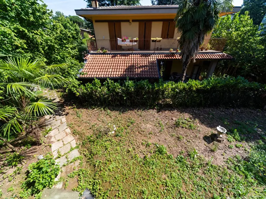 Immagine 24 di Villa in vendita  in Via Luciano Manara 46 a Lesmo
