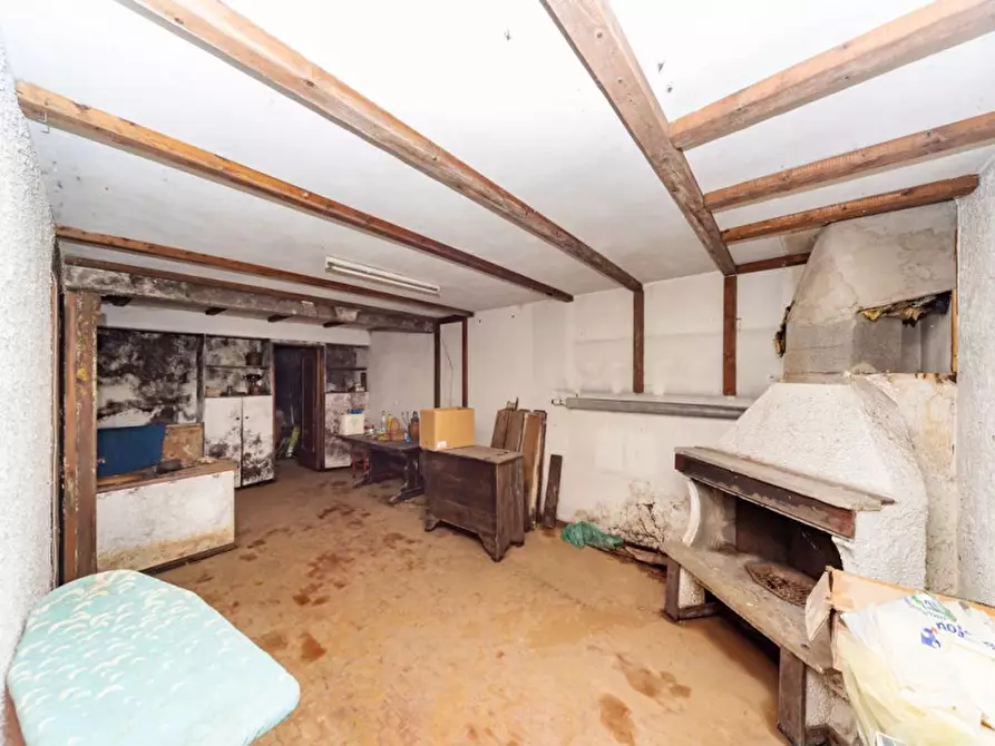 Immagine 37 di Villa in vendita  in Via Luciano Manara 46 a Lesmo