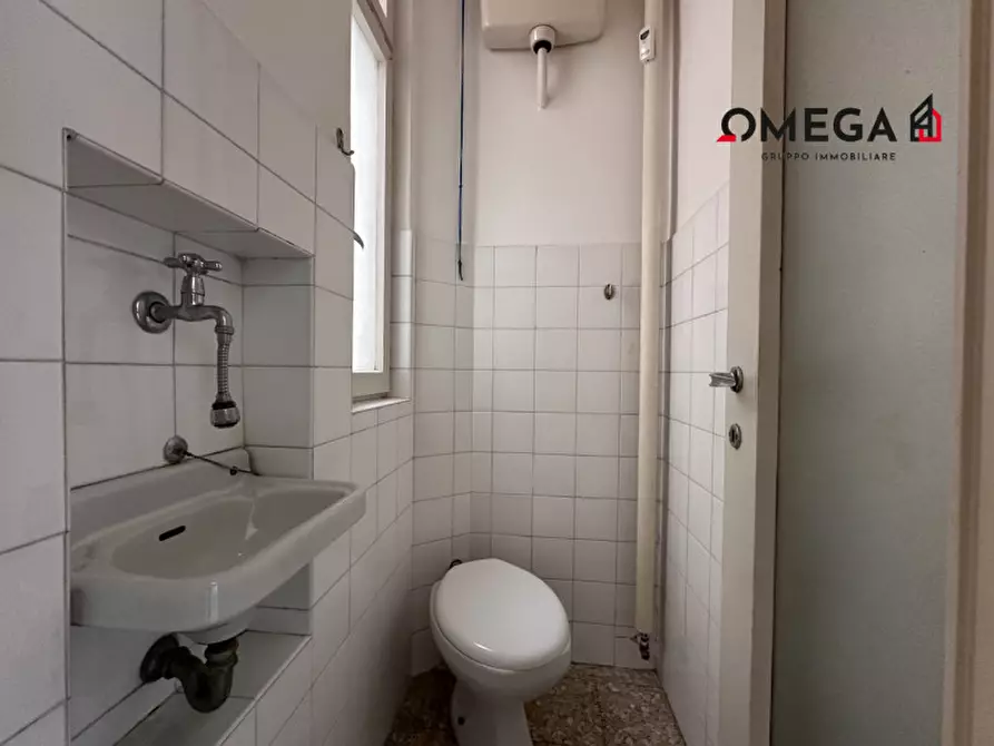 Immagine 18 di Appartamento in vendita  in via settemfontante 95 a Trieste