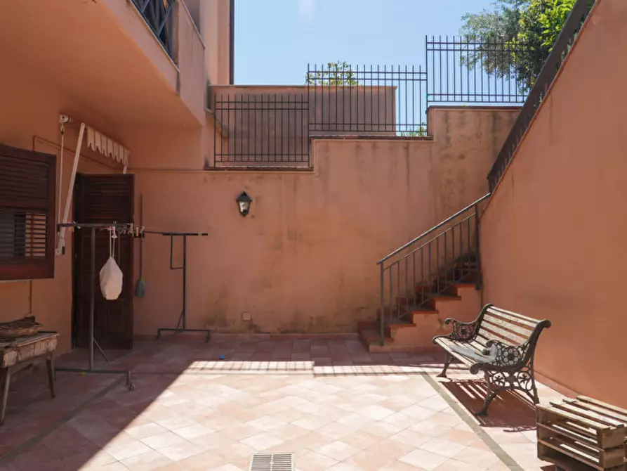 Immagine 7 di Casa bifamiliare in vendita  in Via Monte Bianco a Palermo