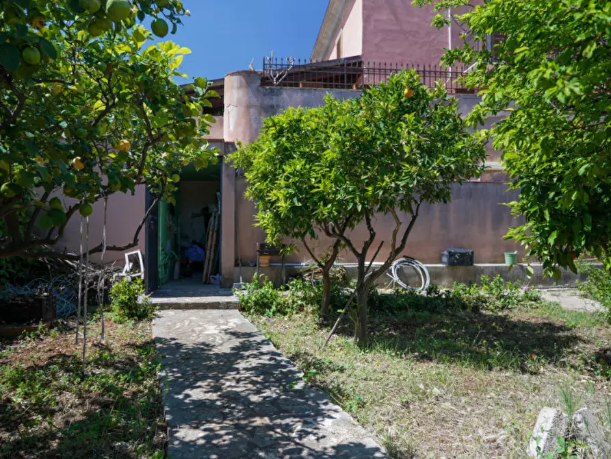 Immagine 12 di Casa bifamiliare in vendita  in Via Monte Bianco a Palermo