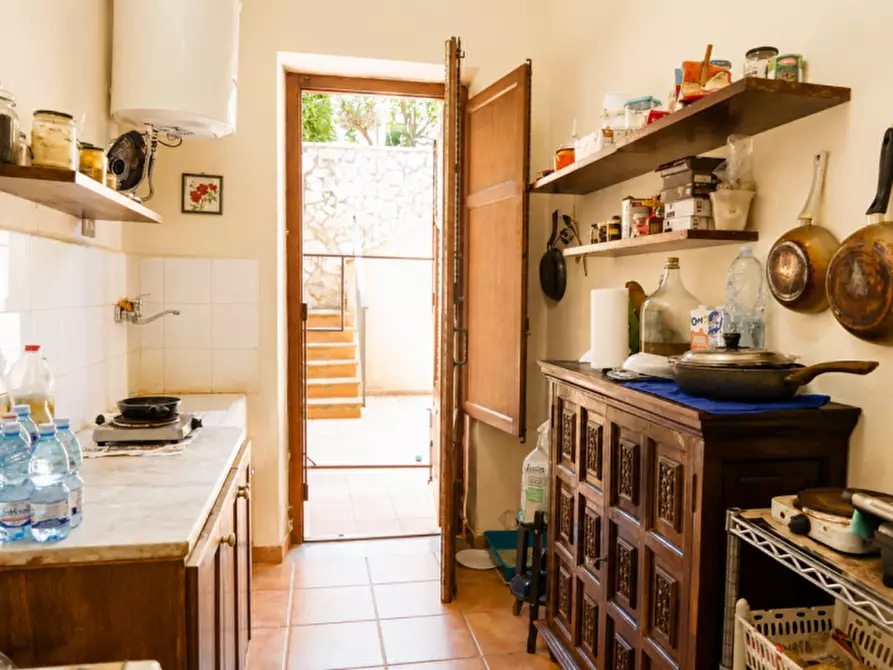 Immagine 23 di Casa bifamiliare in vendita  in Via Monte Bianco a Palermo