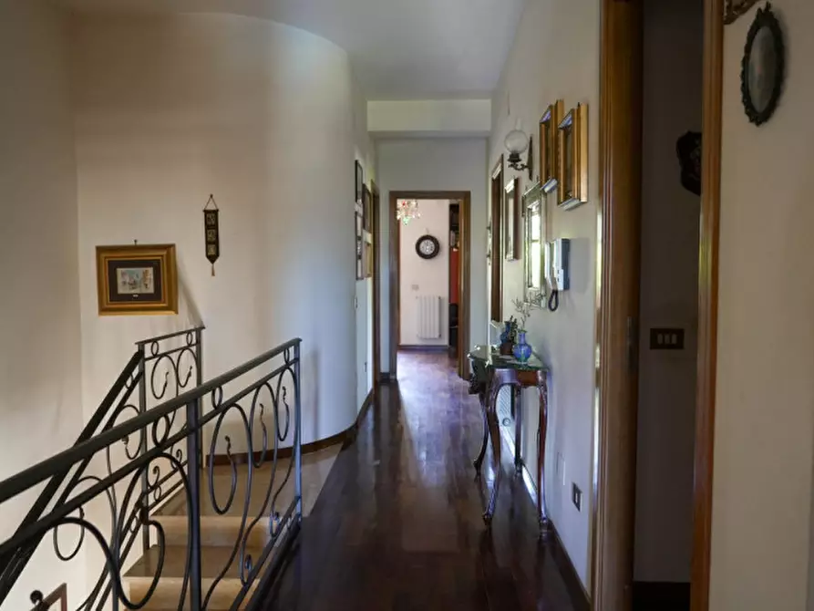 Immagine 29 di Casa bifamiliare in vendita  in Via Monte Bianco a Palermo