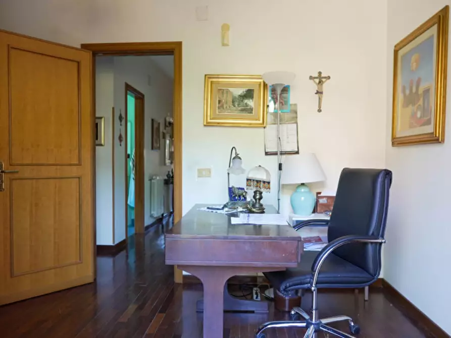 Immagine 35 di Casa bifamiliare in vendita  in Via Monte Bianco a Palermo