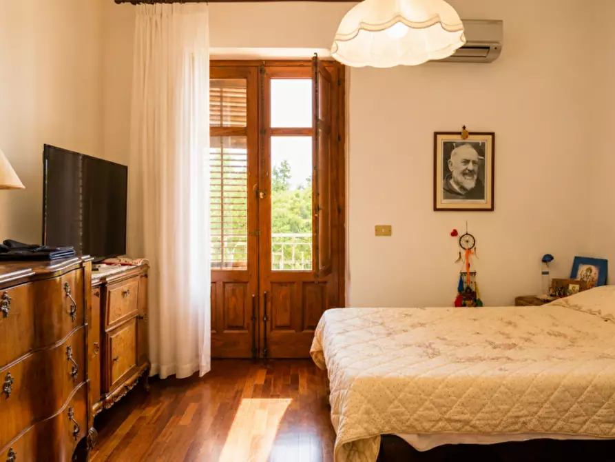 Immagine 38 di Casa bifamiliare in vendita  in Via Monte Bianco a Palermo