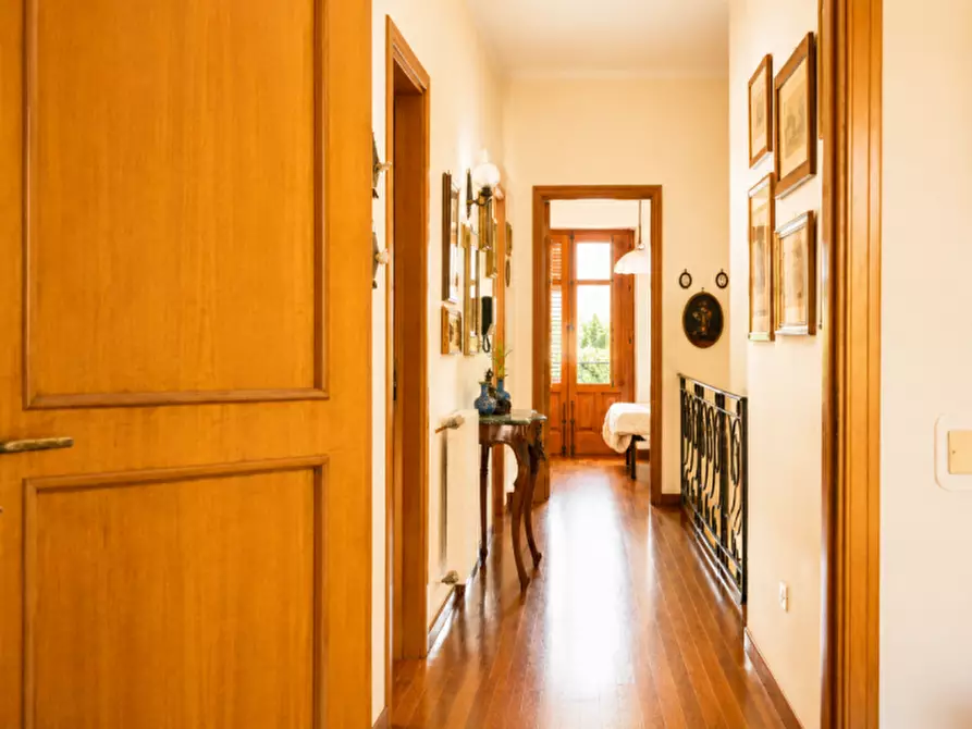Immagine 44 di Casa bifamiliare in vendita  in Via Monte Bianco a Palermo
