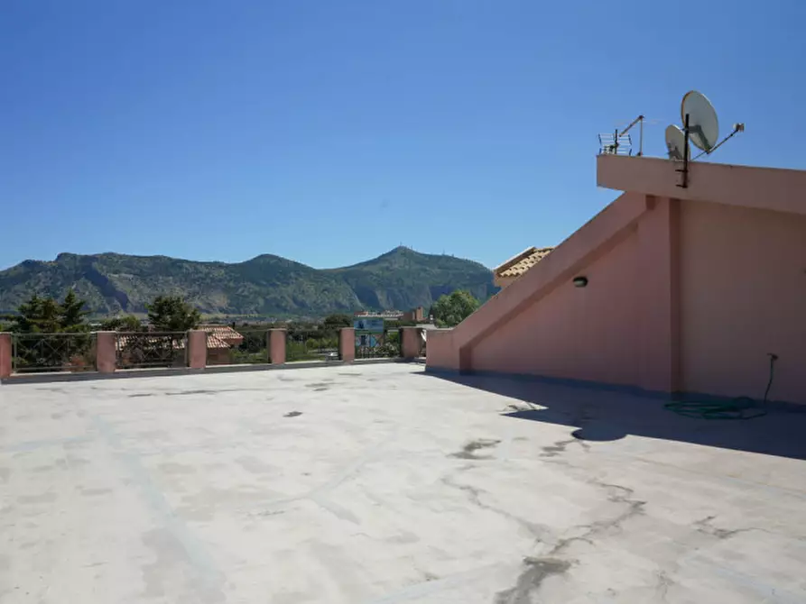 Immagine 54 di Casa bifamiliare in vendita  in Via Monte Bianco a Palermo