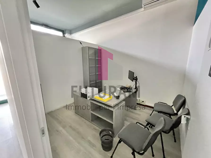 Immagine 6 di Ufficio in affitto  a Vicenza